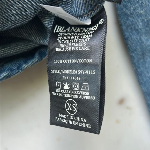 NEW Blank NYC Blue Jean Jacket Classic Style XS - Picture 6 of 6